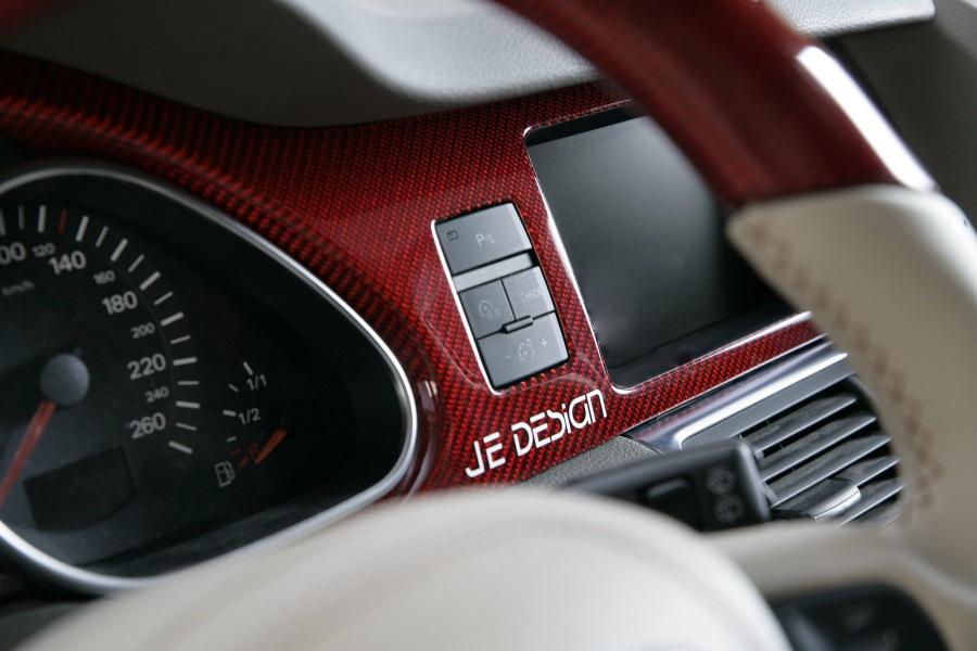Панель приборов Audi Q7 Street Rocket by Je Design (4L) 2007 года  (фото 4 из 15)